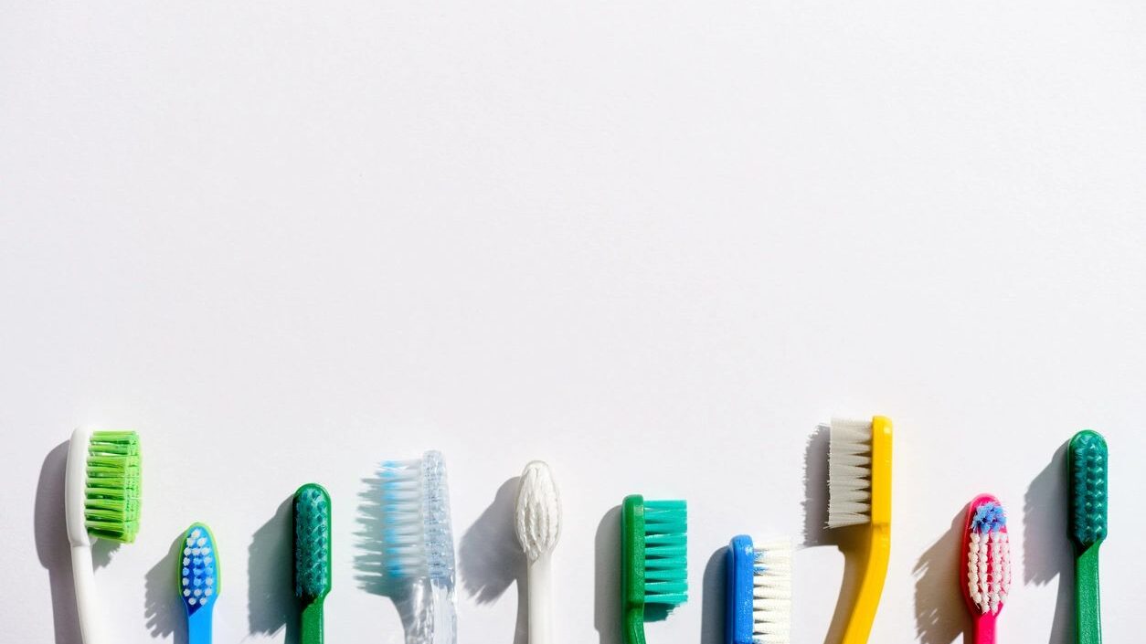 Dental Materials Buying Guide 1 qtq80 fdsjme edited